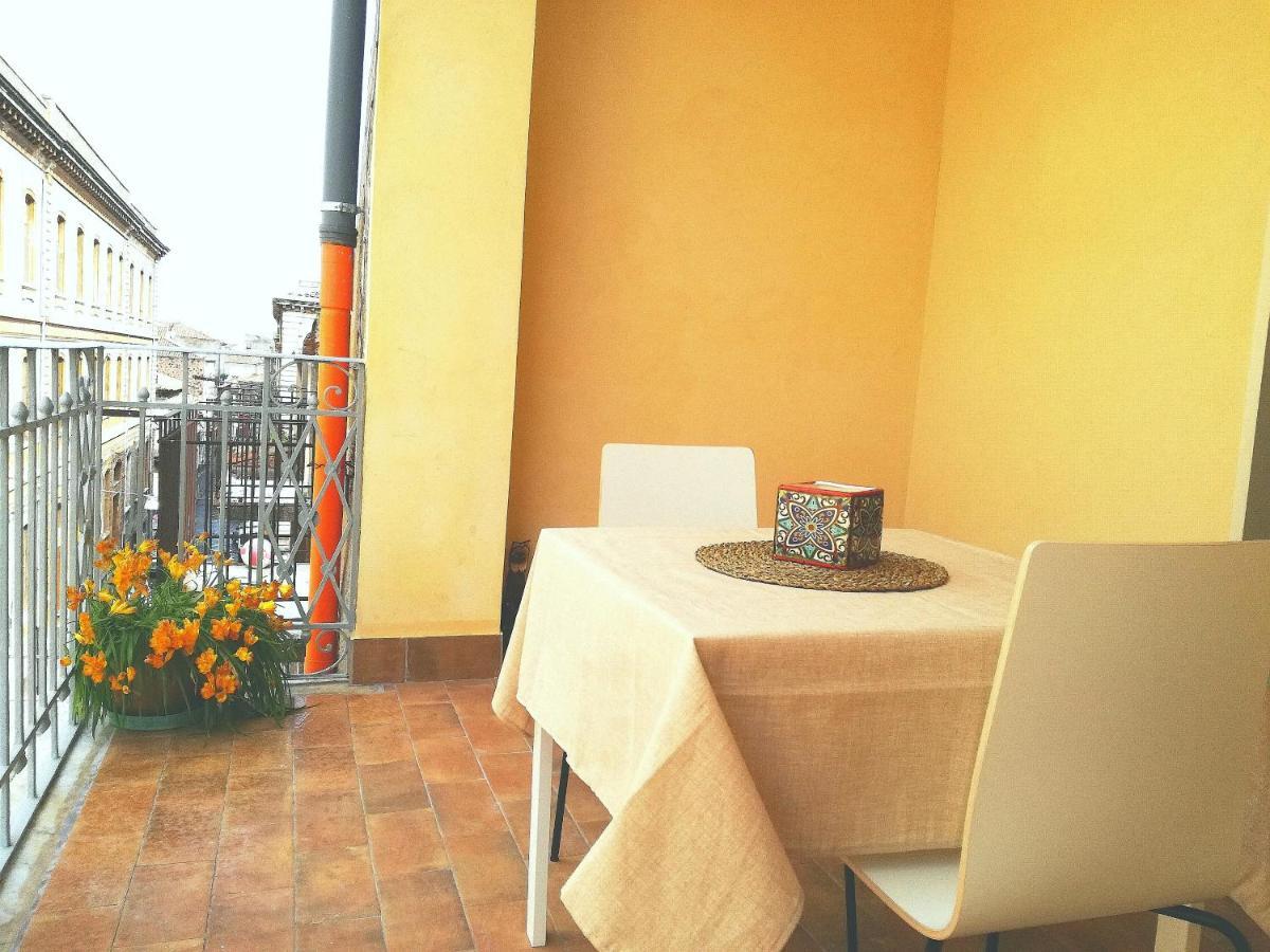 Mokarta B&B Catania Bagian luar foto